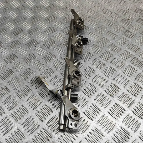 Mercedes-Benz OE A2780703495 brandstofrail image 2