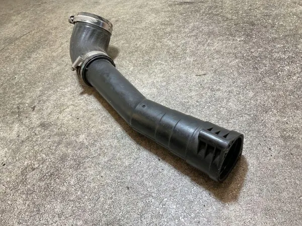 VW Intercoolerpijp OEM 1173547S03 - Gebruikt image 3