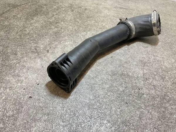 VW Intercoolerpijp OEM 1173547S03 - Gebruikt image 4