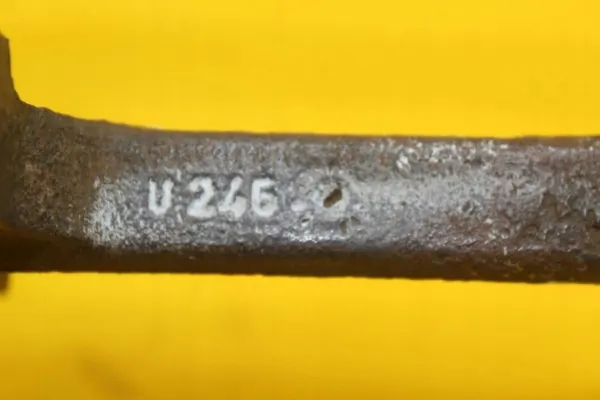 OEM 32326371B Kiinnityskahva vasen oikea taka image 3