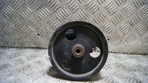 Dacia Sandero ohjauspumppu OEM 8200888505A image 2