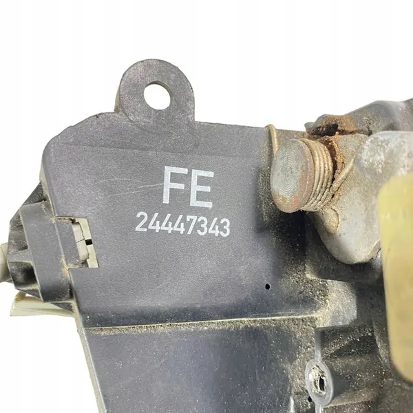 Rechte Vordertürschloss OPEL VECTRA C 24447343 image 9