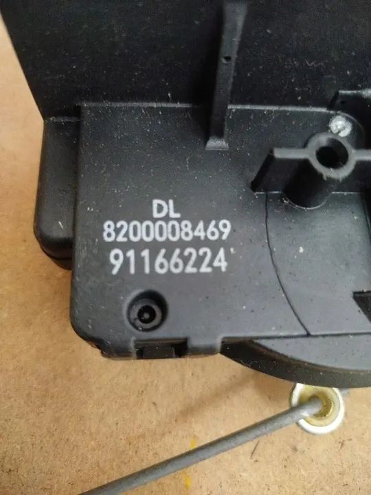 Vänster Bakdörrslås 905033916R Vivaro B Trafic III image 5