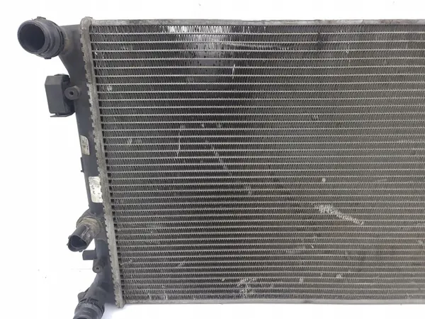 Refroidisseur d'eau d'occasion OEM AMD176585 Golf IV image 9