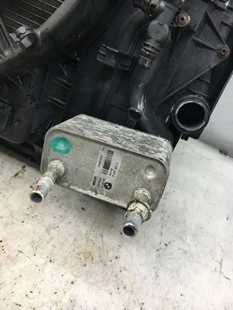 Vattenkylare BMW X5 E53 2001-2006 OEM 17101439101 image 2