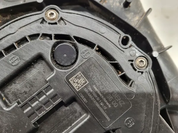 Réservoir AdBlue Mercedes OEM A2134701503 pour W213 image 3