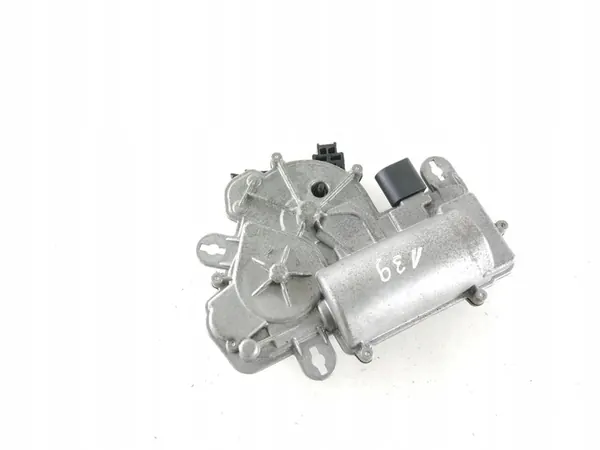 2017 Audi Q2 - Elektrisk baklucka aktuator 5TA827887B image 3