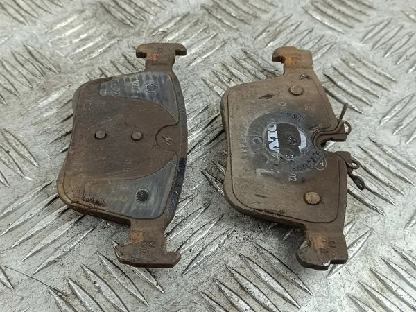 Polestar 2 Bakbromsar 2023 image 3