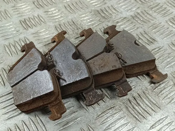 Polestar 2 Bakbromsar 2023 image 7