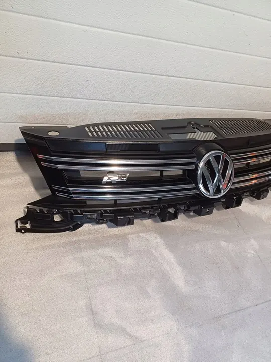VW Tiguan Grille 5N0 Lift R-Line 5N0853651J image 10