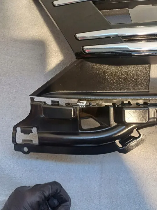 VW Tiguan Grille 5N0 Lift R-Line 5N0853651J image 7