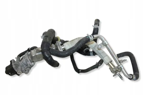 Válvula EGR Toyota Yaris OEM 2562047030 - Usada image 2