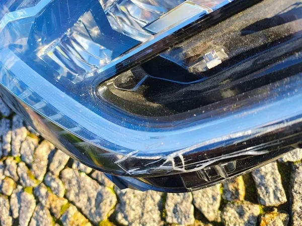 RENAULT CAPTUR II OIKEA ETULAMPPU FULL LED image 4