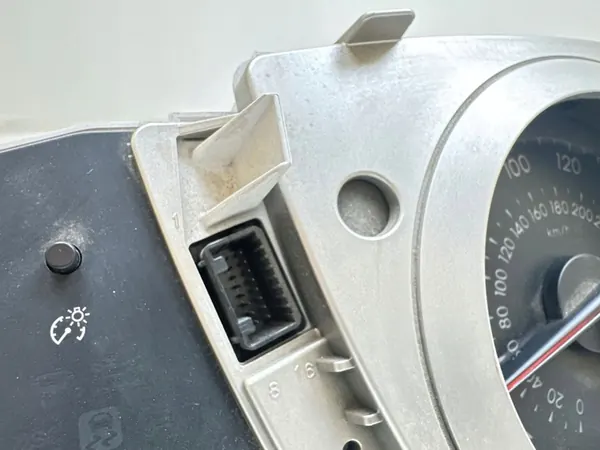 Snelheidsmeter Toyota Urban Cruiser 2009 8380052W702 image 4