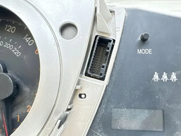 Snelheidsmeter Toyota Urban Cruiser 2009 8380052W702 image 5