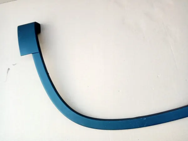 VW TIGUAN I Vasen Etulokasuojan Reuna 2007- image 3