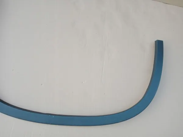 VW TIGUAN I Vasen Etulokasuojan Reuna 2007- image 4