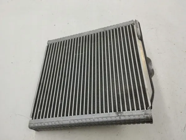 Hyundai i30 2013 A/C lämmitysydin OEM AMD81507 image 8