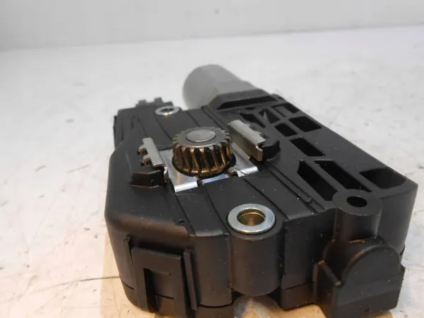 Moteur de toit ouvrant OEM 5TA877795 pour VW Polo 2G image 9