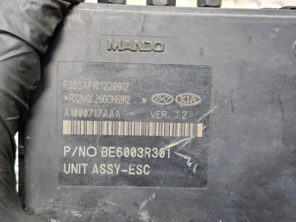 Pompe ABS OEM S25154705 pour Kia Sportage IV image 7