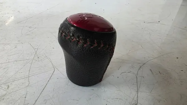 Pomo de mudanças OEM GAŁKA BIEGÓW NISSAN JUKE - Usado image 6