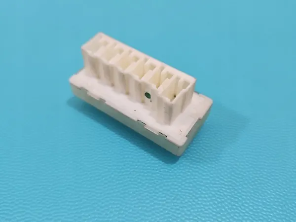 Distribuidor Mercedes OEM A0009822112 Usado image 2