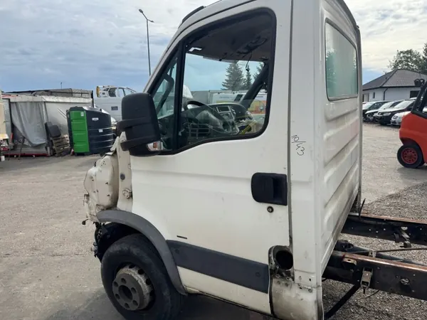 OEM KABINA IVECO DAILY III LIFT IV Cabine image 4