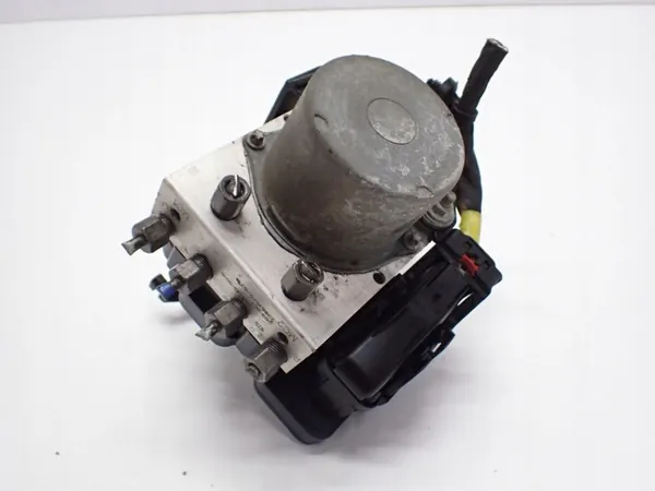 Bomba ABS OEM 1044745-00-B para Tesla Model Y image 2