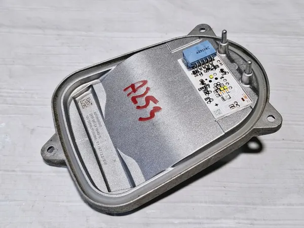 LED-module DRL Voor Mercedes GLC A253 W253 A2539066500 image 2