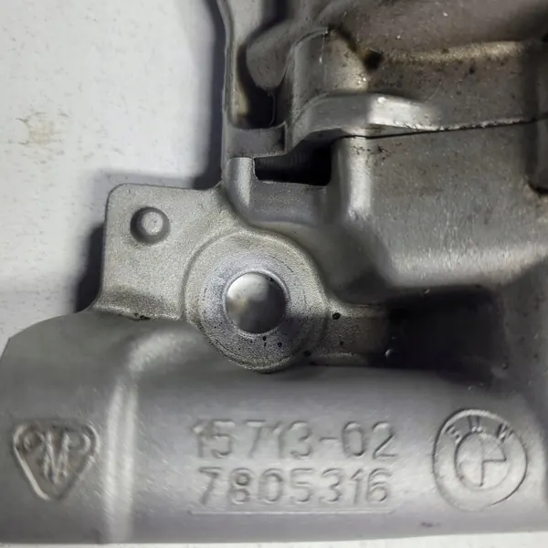 Gebrauchte BMW Ölpumpe OEM 1571302 für 7er Diesel image 5