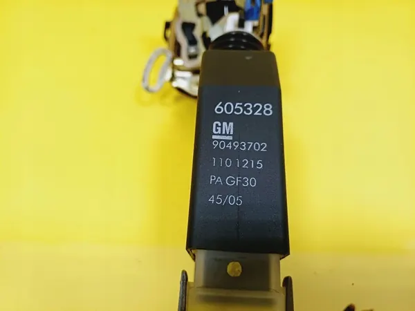 Serratura Porta Anteriore Destra Opel Corsa B 6 Pin 90493702 image 2