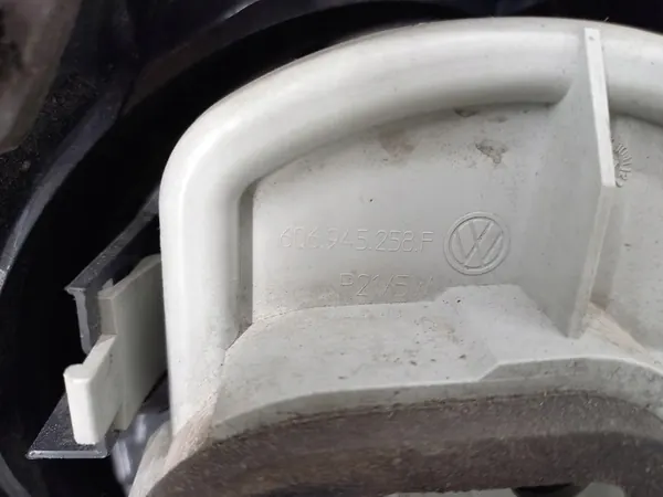 Luz Trasera Derecha VW Polo IV FL Hatchback image 3