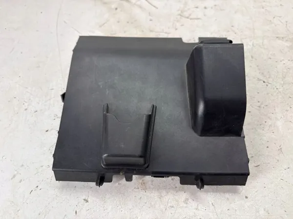 Ford Explorer VI etutupakansytytin OEM LB5BS044B91A image 3