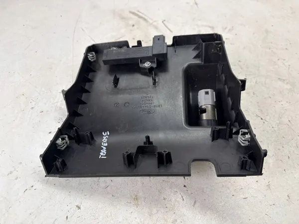 Ford Explorer VI etutupakansytytin OEM LB5BS044B91A image 5