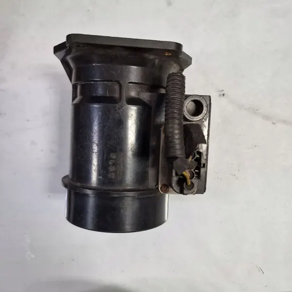 Subaru Legacy MAF Luftmengenmesser 22680AA160 image 4