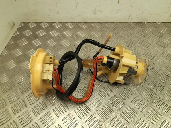 AUDI Q7 Bomba de Combustível 4M0919088L image 2