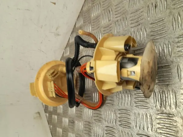 AUDI Q7 Bomba de Combustível 4M0919088L image 3