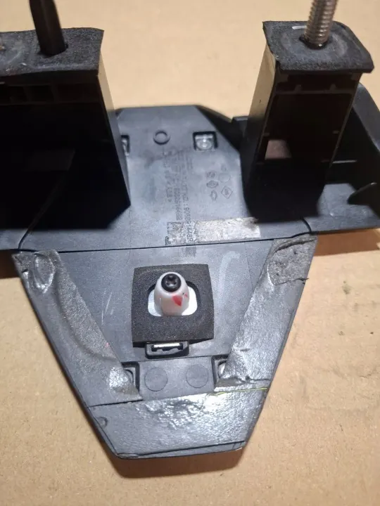 Renault Arkana I Heckklappen-Emblem OEM 908891448R image 9