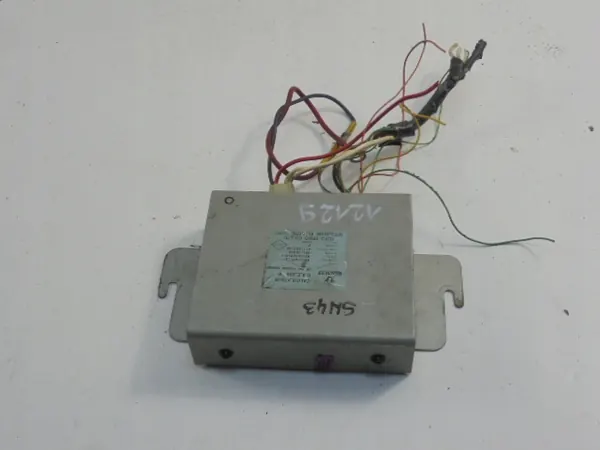 Module direction assistée Renault Twingo 8200090112 image 2