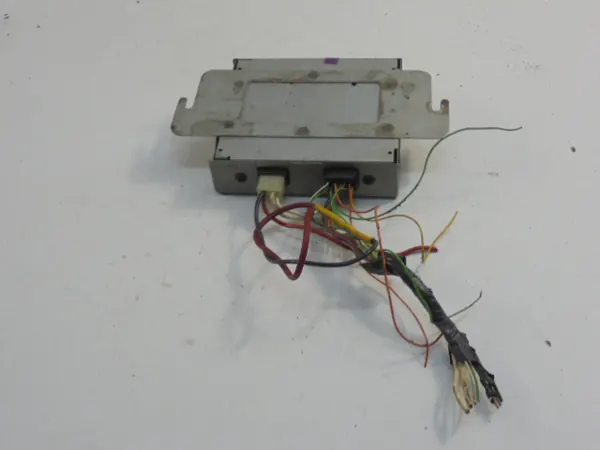 Module direction assistée Renault Twingo 8200090112 image 3