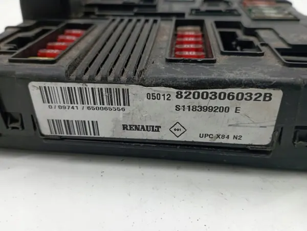 Module Confort OEM 8200306032B pour Renault Scenic II image 3