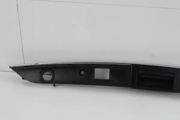 Puxador de porta-malas OEM 360212053 para Mercedes W204 Sedã image 4