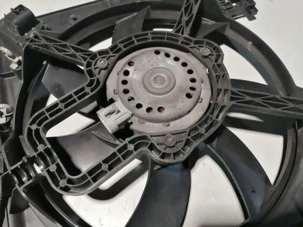 OEM 560961104 Etuhihna Opel Corsa C 1.7L Dieselille image 6