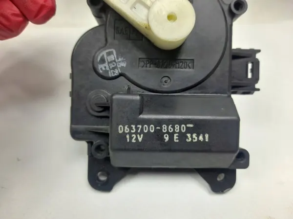 Lämmitysmoottori OEM 0637008680 Toyota Avensis T25 image 4