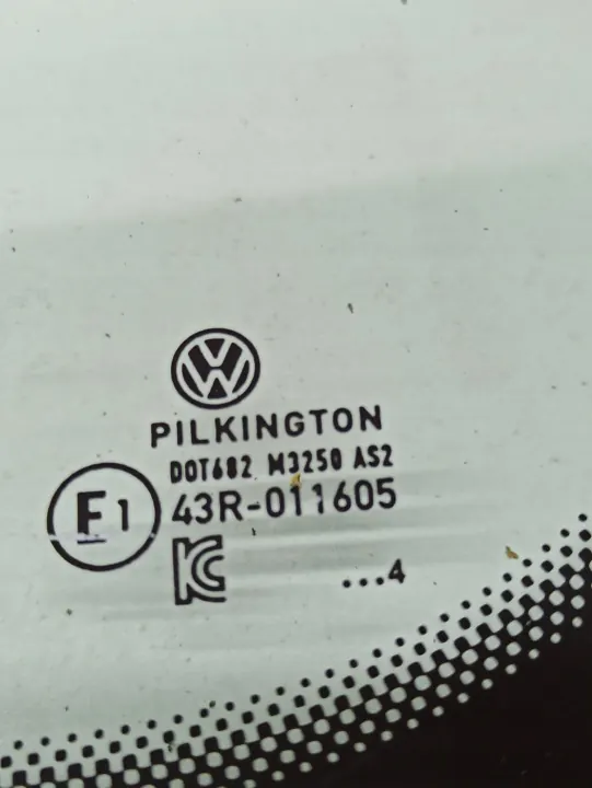 Vidrio lateral VW Multivan T7 OEM izquierdo delantero image 3
