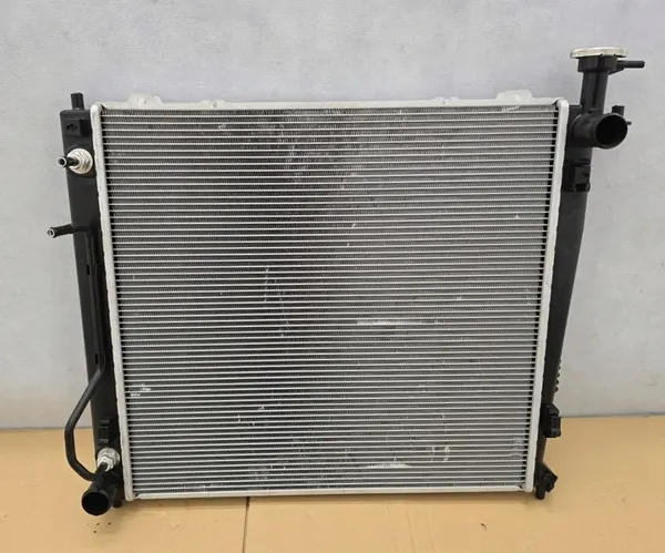 Radiador de Agua KIA SORENTO 09-16 253102P200 image 2