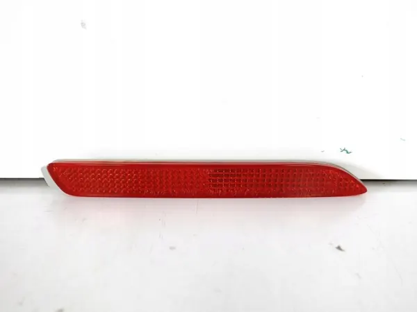 OEM 81910-48012 Takapuskurin Oikea Heijastinvalo image 2
