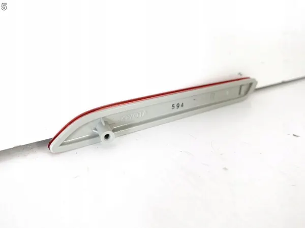 OEM 81910-48012 Takapuskurin Oikea Heijastinvalo image 6