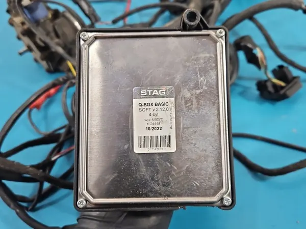 Kit d'installation GPL STAG 4 QBOX BASIC d'occasion image 3