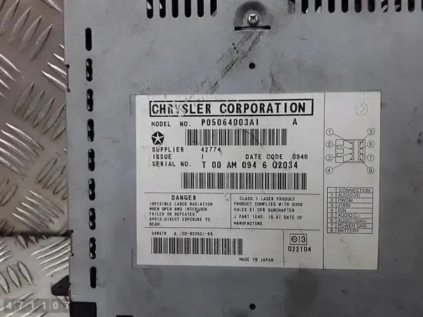 Chrysler Voyager IV CD-Wechsler P05064003AI image 5